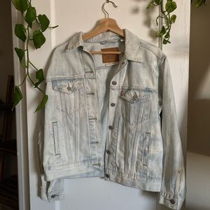 Levi’s Trucker Jean Jacket, acid wash